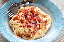 Спагетти карбонара со сливками и беконом