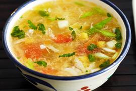 Китайский куриный суп с кукурузой в мультиварке