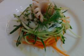 Слоеный салат с кальмаром