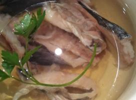 Овощной суп-пюре с рыбой и хреном
