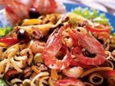 Салат морской со спагетти