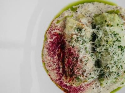 Голубцы с говядиной и сливочно-трюфельным соусом от ресторана Лимончино