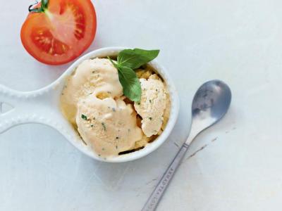 Томатное мороженое с базиликом